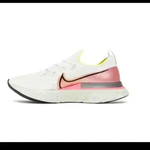 Nike Womens React Infinity Run Flyknit Sneaker In Pink Blast 7.5